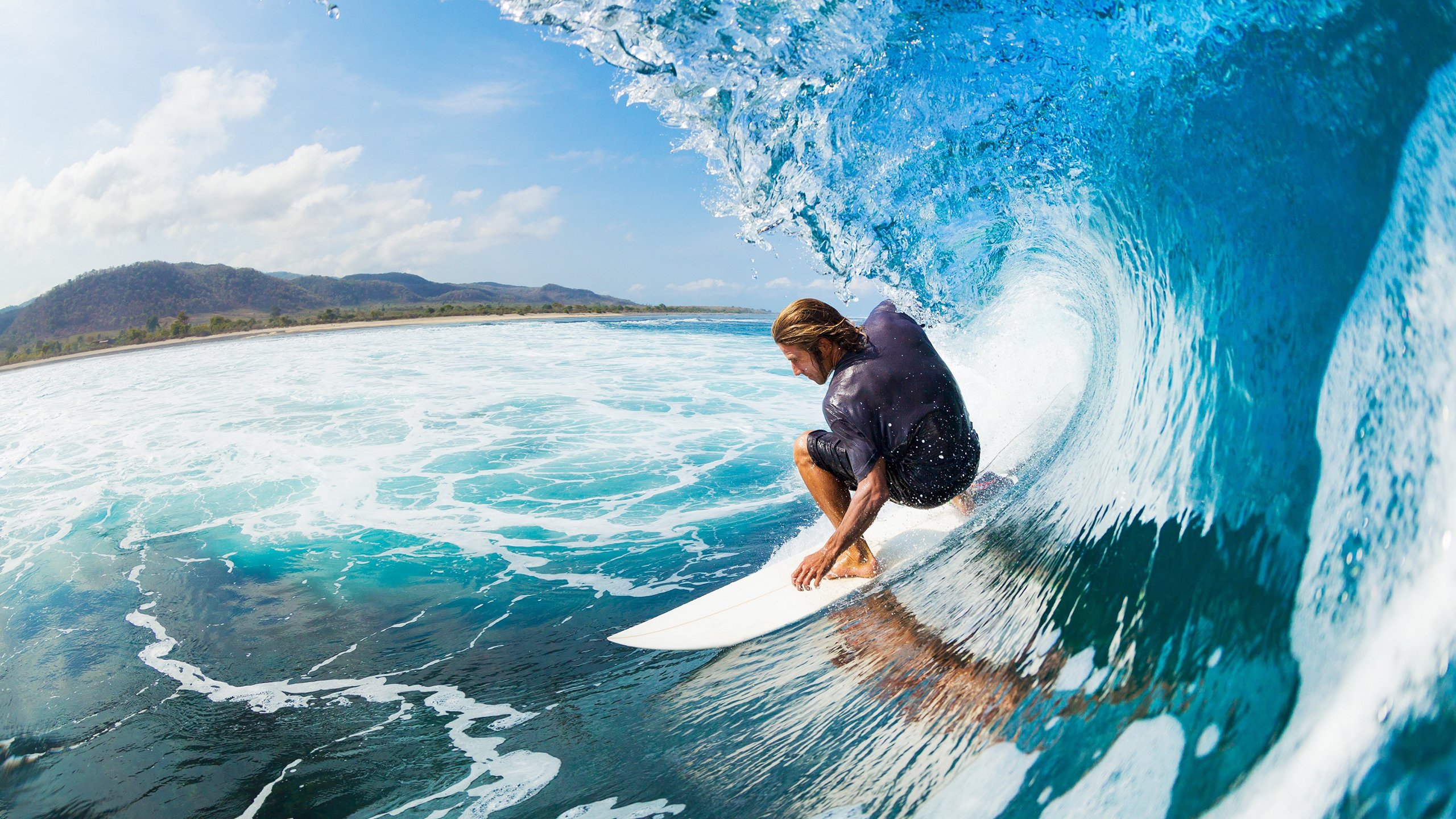 西班牙青年队在欧洲青年赛中表现出色，潜力无限